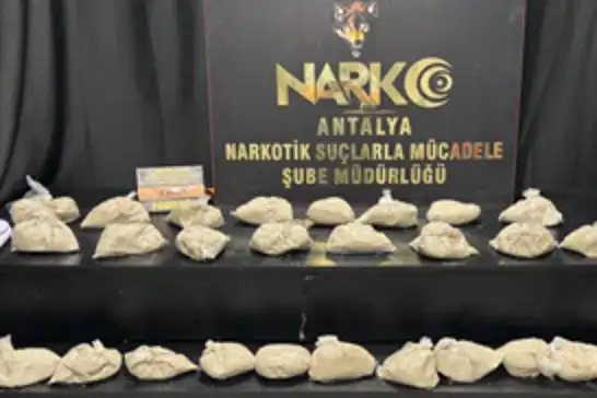 Antalya'da 15 kilogram eroin ele geçirildi: 1 tutuklama