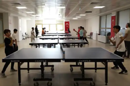 Yeşilyurt Belediyesi'nin çocuk şenliği renkli anlara sahne oldu