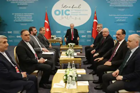 أردوغان يستقبل وزير الخارجية الإيراني عباس عراقجي في إسطنبول