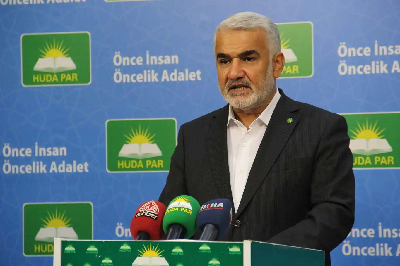 HÜDA PAR Genel Başkanı Yapıcıoğlu'ndan İran mesajı: Yarın çok geç olabilir HÜDA PAR Genel Başkanı Yapıcıoğlu'ndan İran mesajı: Yarın çok geç olabilir