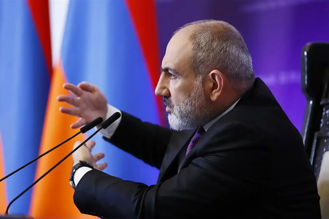Armenian PM Pashinyan says coup attempt foiled amid church tensions