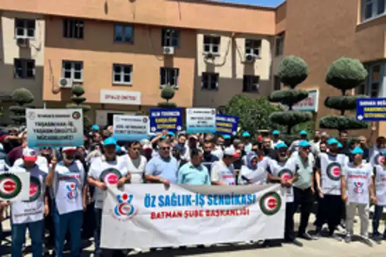 Öz Sağlık-İş: Emekçinin yanındayız, teklifi kabul etmiyoruz