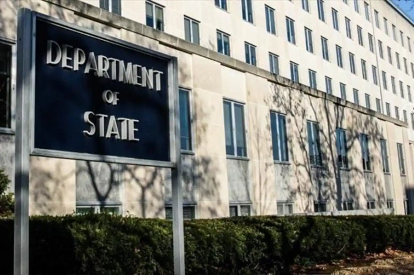 Washington, Afganistan’da tutulan Amerikalı için 5 milyon dolarlık ödül teklif etti Washington, Afganistan’da tutulan Amerikalı için 5 milyon dolarlık ödül teklif etti