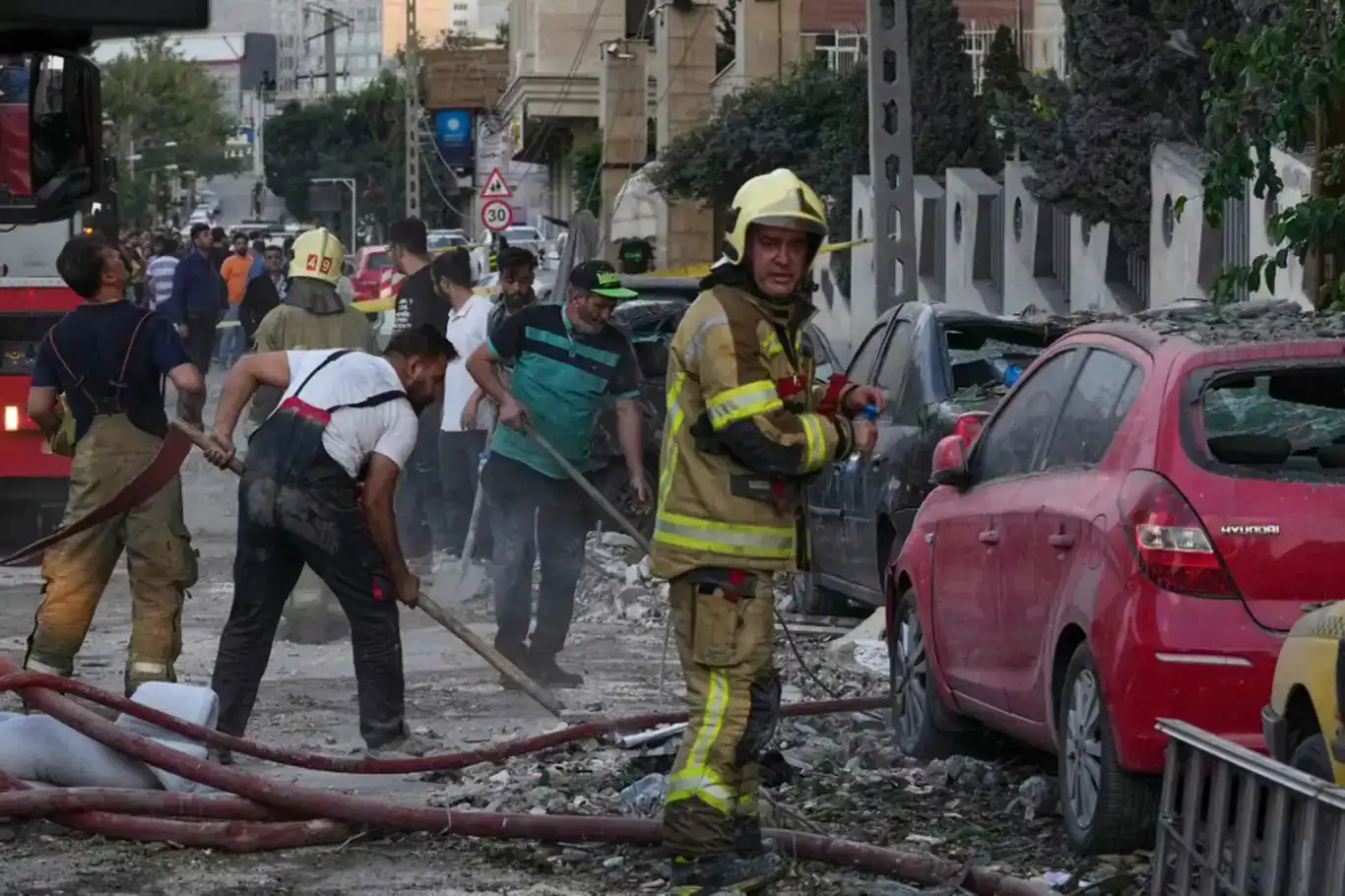 إيران: 627 قتيلاً و4870 جريحاً في الهجمات الإسرائيلية إيران: 627 قتيلاً و4870 جريحاً في الهجمات الإسرائيلية