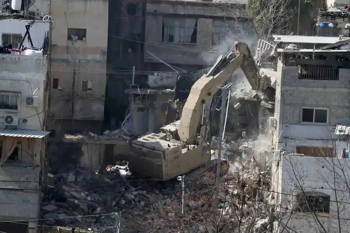 سەهیۆنییەکانی داگیرکەر لە ماوەی دوو هەفتەدا ٥٠ خانوویان ڕوخاند سەهیۆنییەکانی داگیرکەر لە ماوەی دوو هەفتەدا ٥٠ خانوویان ڕوخاند