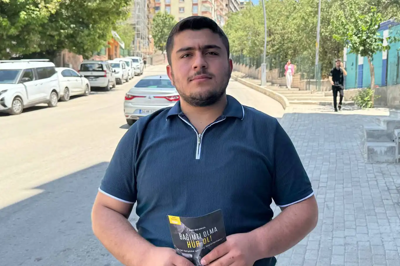 Hür Gençlik, Şırnak’ta madde bağımlılığına karşı broşür dağıttı Hür Gençlik, Şırnak’ta madde bağımlılığına karşı broşür dağıttı