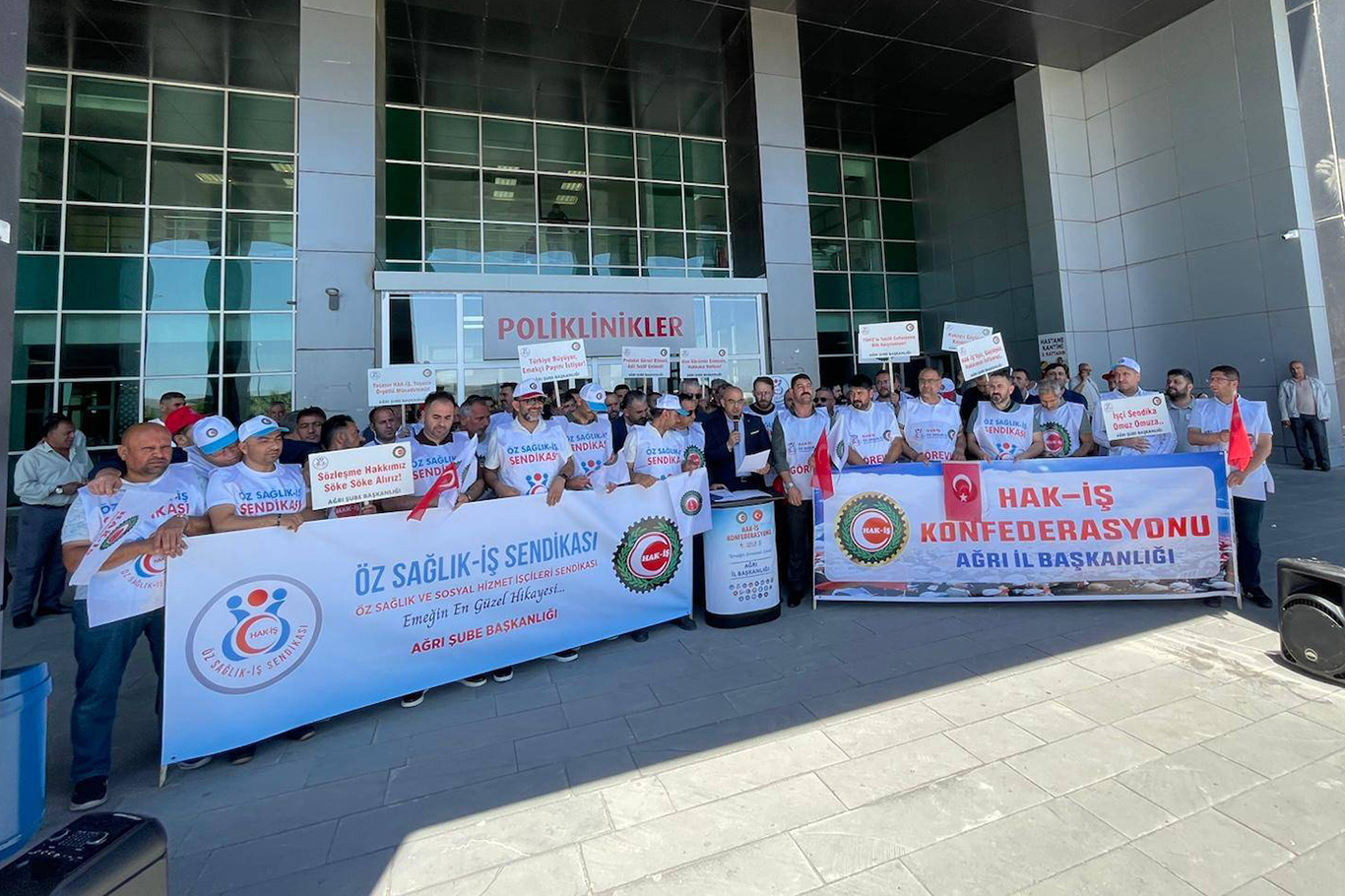 HAK-İŞ Ağrı Başkanı Yıldırım: "İşçinin iradesi kırmızı çizgimizdir" HAK-İŞ Ağrı Başkanı Yıldırım: "İşçinin iradesi kırmızı çizgimizdir"
