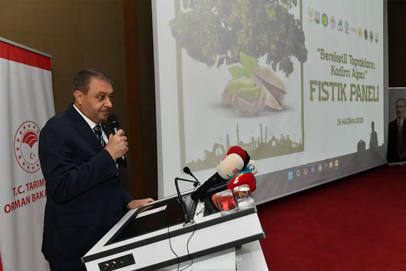 Şanlıurfa’da düzenlenen fıstık panelinde verim ve kalite vurgusu Şanlıurfa’da düzenlenen fıstık panelinde verim ve kalite vurgusu