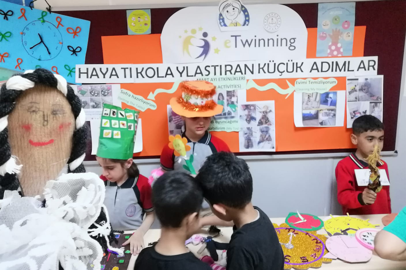 Şanlıurfa’da “Hayatı kolaylaştıran küçük adımlar” sergisi ilgi gördü Şanlıurfa’da “Hayatı kolaylaştıran küçük adımlar” sergisi ilgi gördü