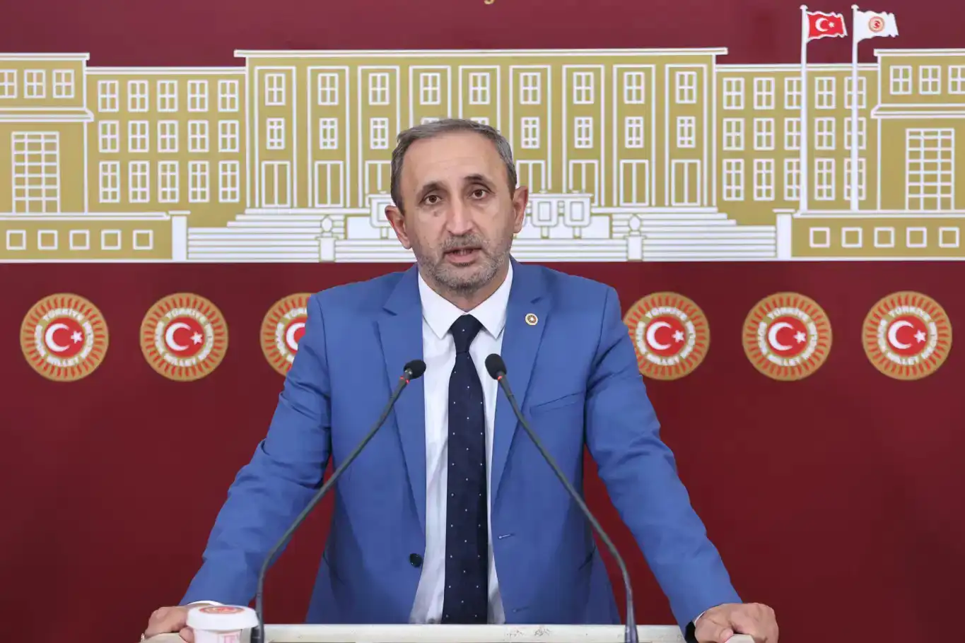 نائب رئيس حزب الهدى: على تركيا أن تواجه البُنى "الماسونية والصهيونية الخفية" داخل مؤسساتها نائب رئيس حزب الهدى: على تركيا أن تواجه البُنى "الماسونية والصهيونية الخفية" داخل مؤسساتها