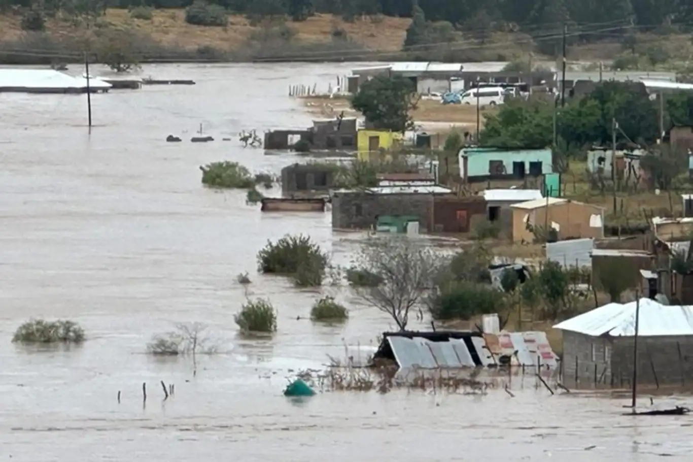 South Africa flood death toll rises to 101, including dozens of children South Africa flood death toll rises to 101, including dozens of children
