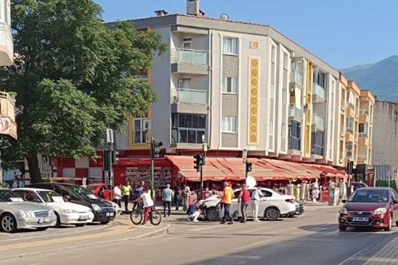 Bursa'da maddi hasarlı trafik kazası Bursa'da maddi hasarlı trafik kazası