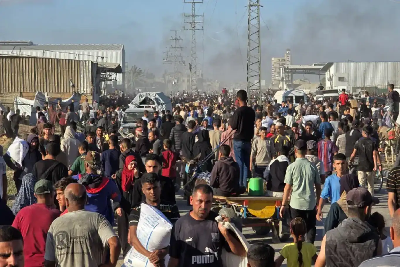 الأمم المتحدة: مهاجمة إسرائيل للأهالي في غزة ترقى إلى جرائم حرب الأمم المتحدة: مهاجمة إسرائيل للأهالي في غزة ترقى إلى جرائم حرب
