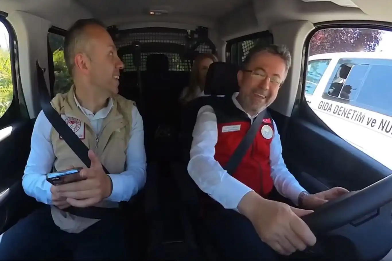 Bakan Yumaklı, bayram öncesi denetimlere eşlik etti Bakan Yumaklı, bayram öncesi denetimlere eşlik etti