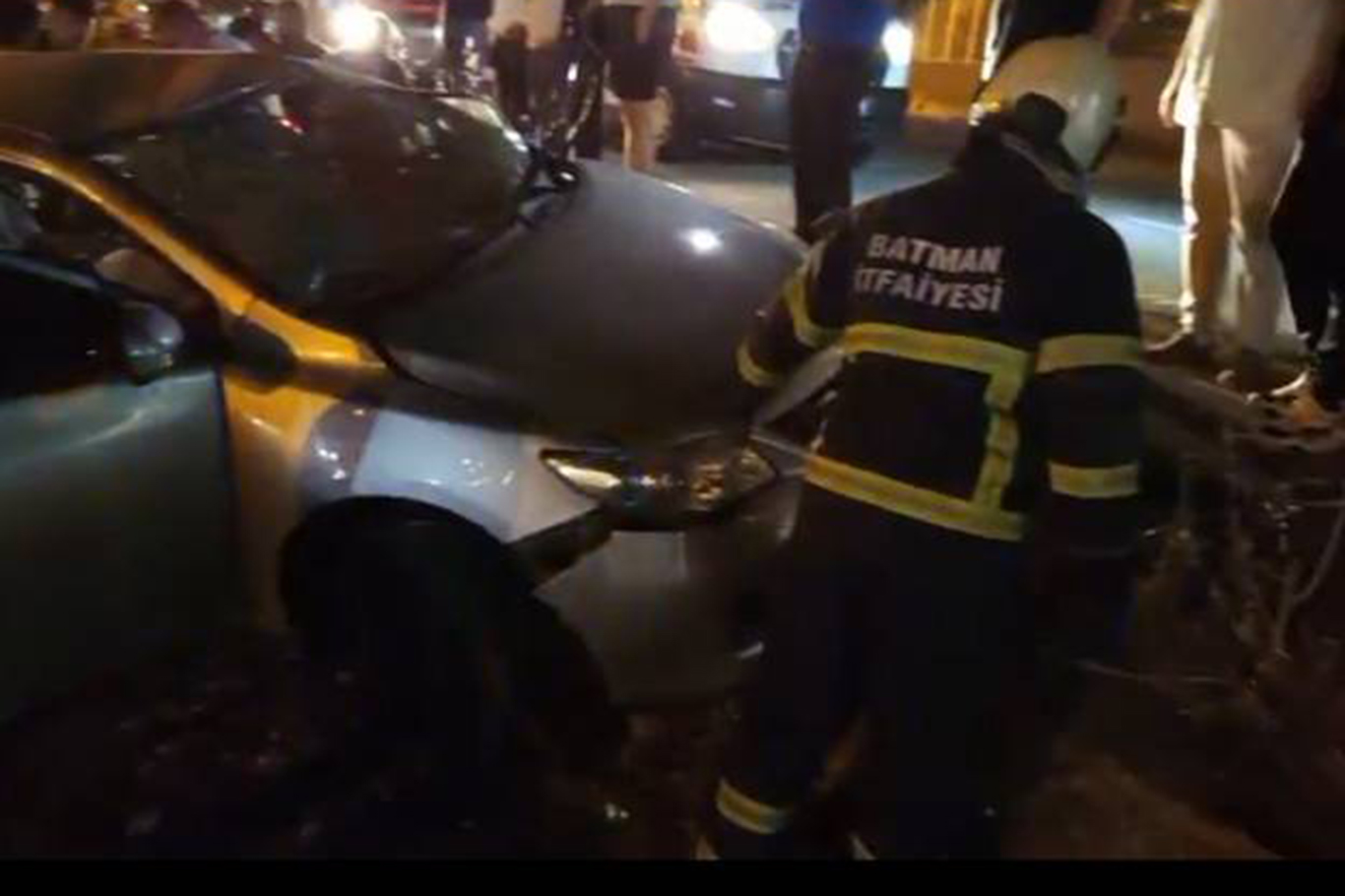 Batman'da trafik kazası: 4 kişi yaralandı Batman'da trafik kazası: 4 kişi yaralandı