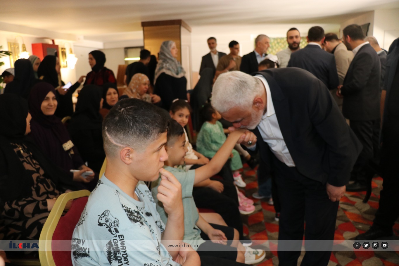 HÜDA PAR Chairman Yapıcıoğlu visits injured Palestinians in Ankara