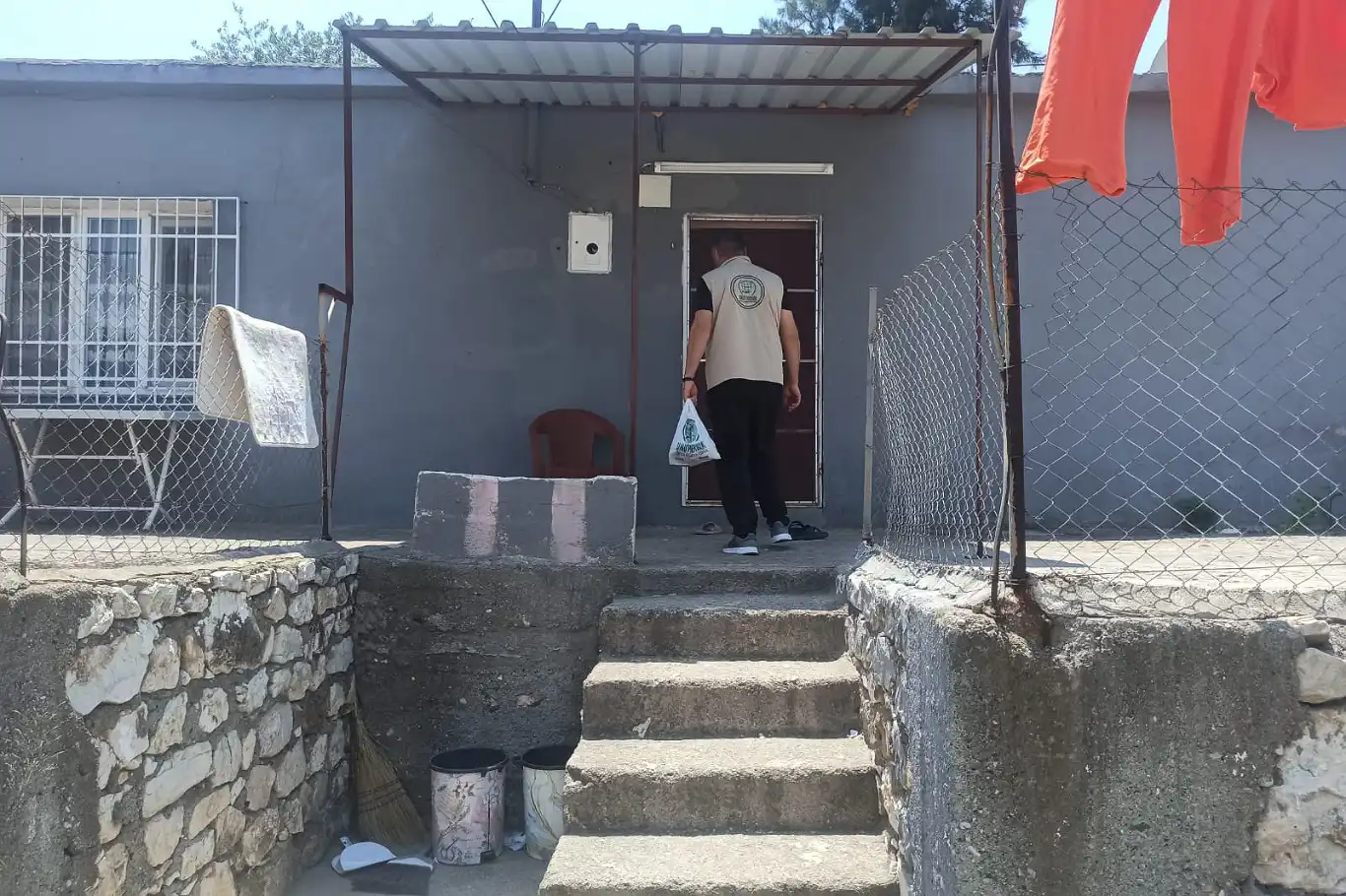 Umut Kervanı, Kurban Bayramı’nda İskenderun’daki ihtiyaç sahibi aileleri unutmadı Umut Kervanı, Kurban Bayramı’nda İskenderun’daki ihtiyaç sahibi aileleri unutmadı