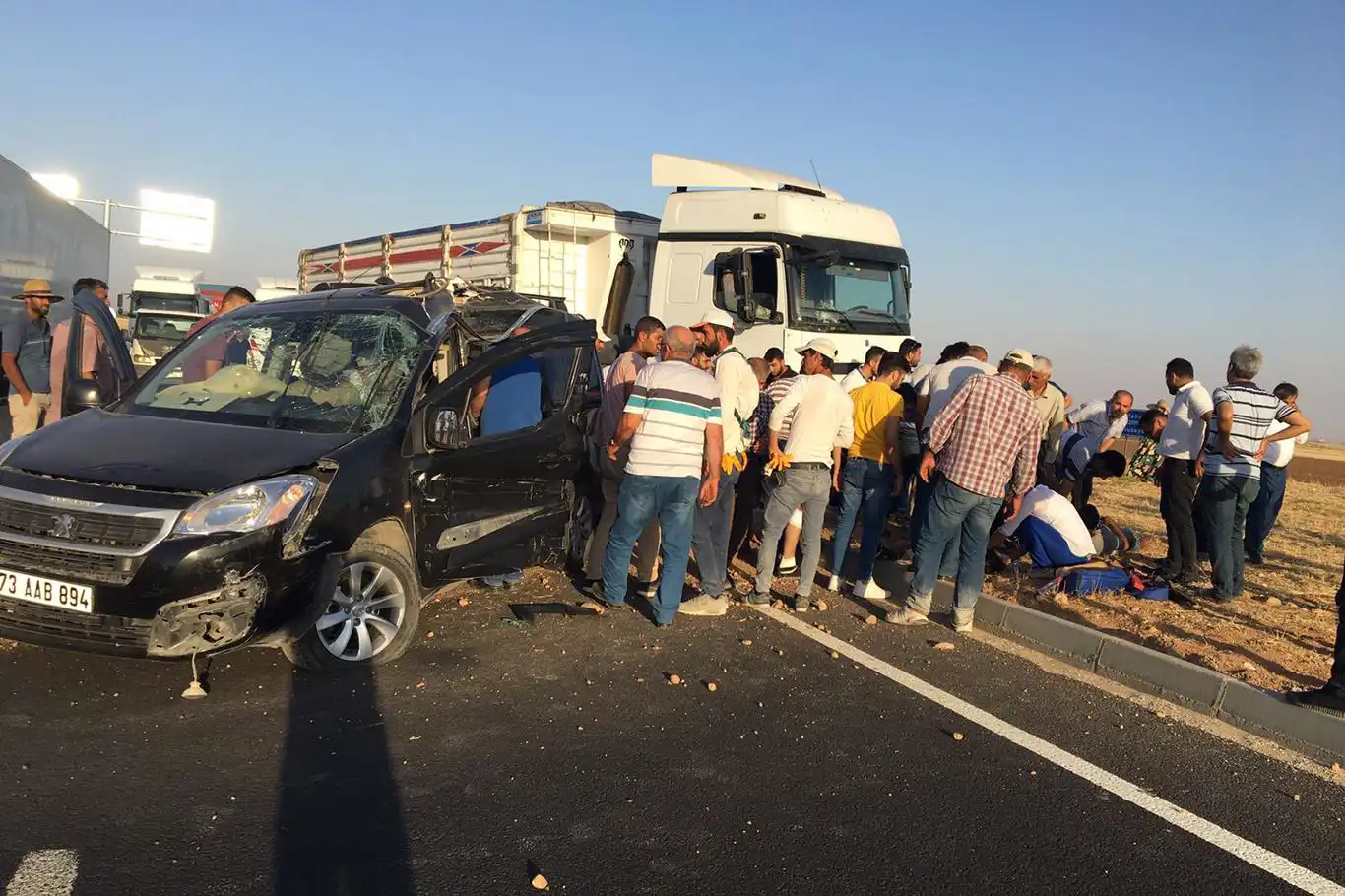 Bayramın ilk üç gününde 2 bin 238 trafik kazası: 26 ölü, 3 bin 590 yaralı Bayramın ilk üç gününde 2 bin 238 trafik kazası: 26 ölü, 3 bin 590 yaralı