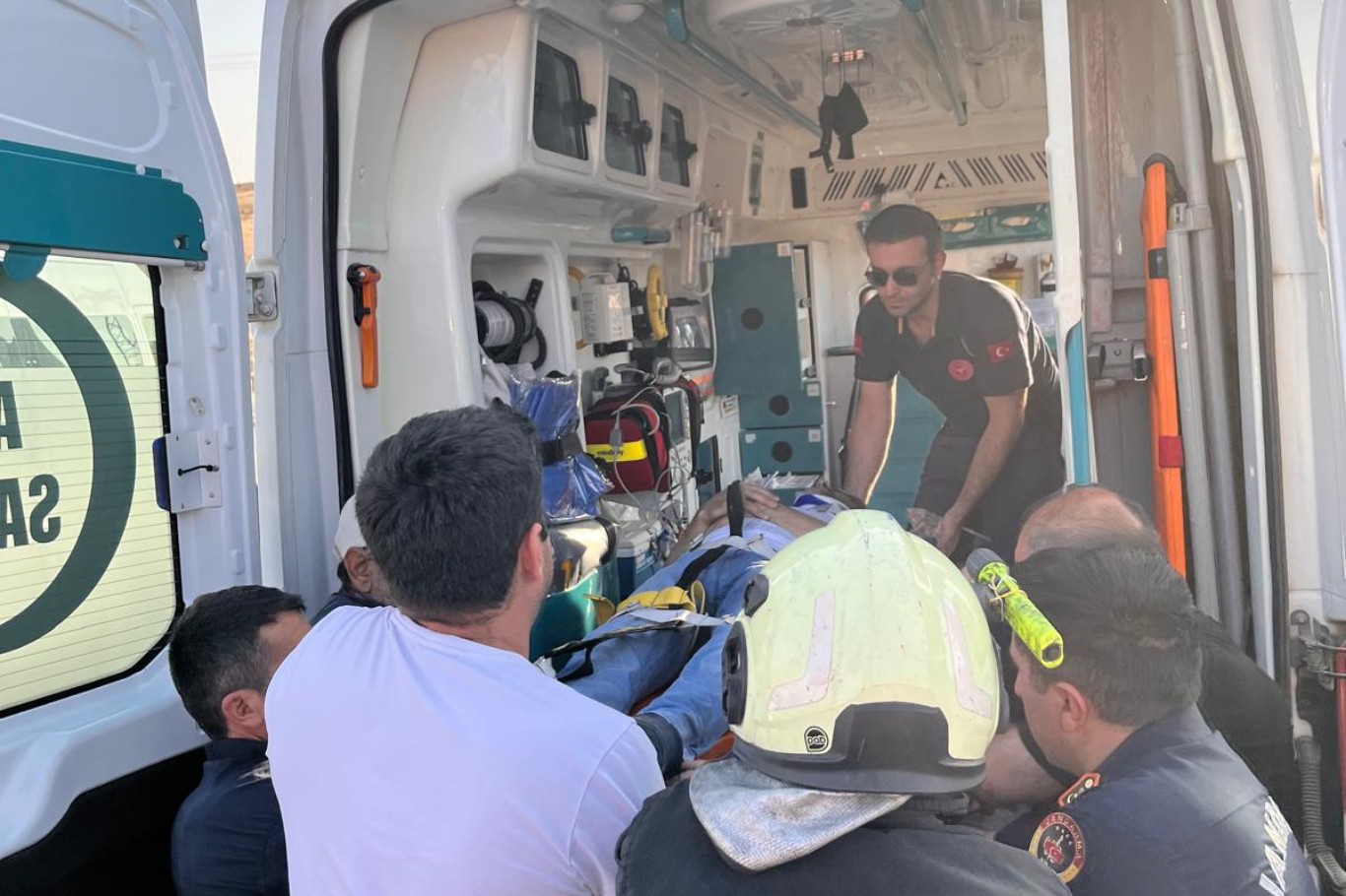 Mardin’de cip ile hafif ticari araç çarpıştı: Biri ağır 9  yaralı