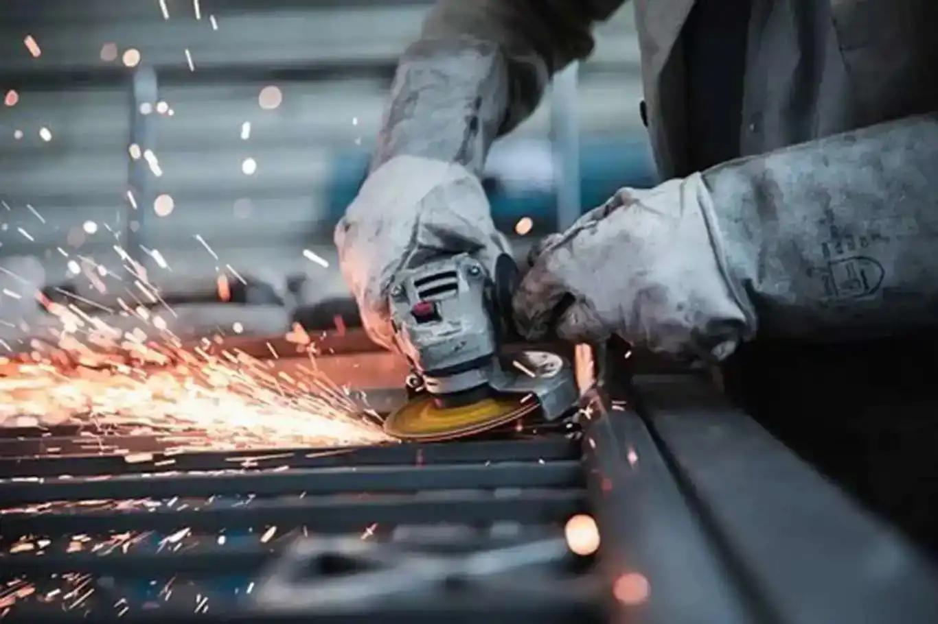 Türkiye’s industrial output jumps 4.9% in May Türkiye’s industrial output jumps 4.9% in May
