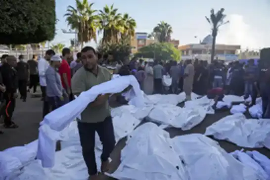 11 شهيدًا في هجمات متفرقة..الاحتلال الصهيوني يواصل مجازره في غزة