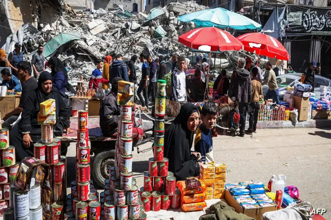 در غزه ارزشی برای پول باقی نمانده است: تبادل کالا، نام جدید بقای زندگی در غزه ارزشی برای پول باقی نمانده است: تبادل کالا، نام جدید بقای زندگی