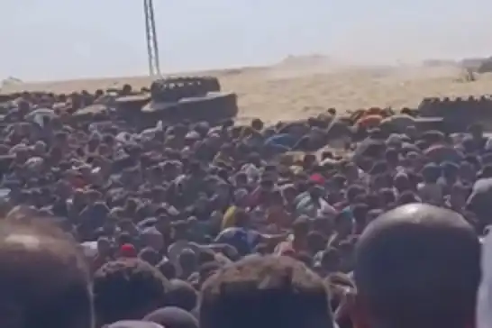 لە کەمینەکانی هاوکاری غەززە ٢١ کەس شەهید بوون: ١٥ کەس بەهۆی گازی ژەهراوی گیانیان لەدەستدا