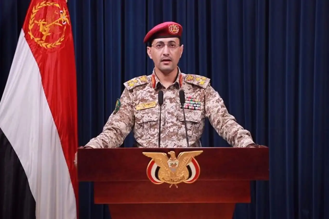 Yemen: Lod Havalimanı, Negev'deki askeri hedef ve Um Raşraş Limanı balistik füze ve İHA'larla vuruldu Yemen: Lod Havalimanı, Negev'deki askeri hedef ve Um Raşraş Limanı balistik füze ve İHA'larla vuruldu