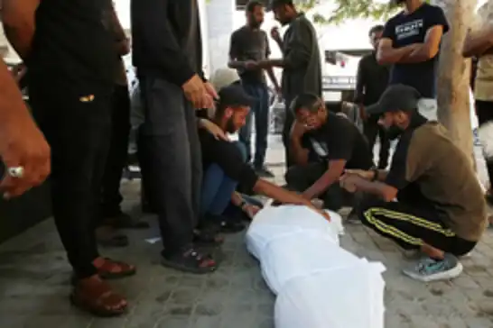 Rejima qatil êrîşî kon, xanî û navendên alîkarîyê kir: 85 şehîd