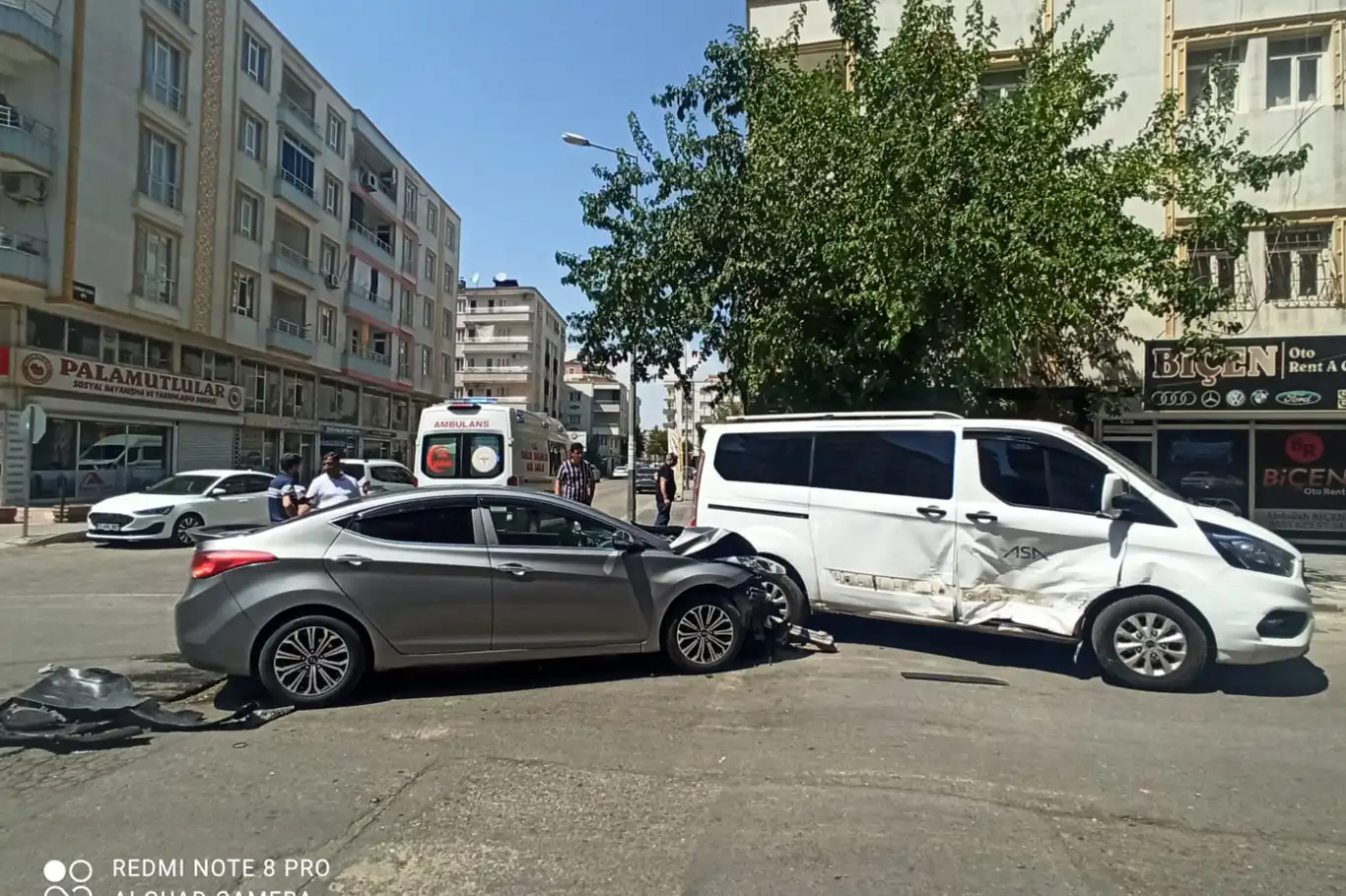 Batman'da panelvan ile otomobil çarpıştı: 1 yaralı