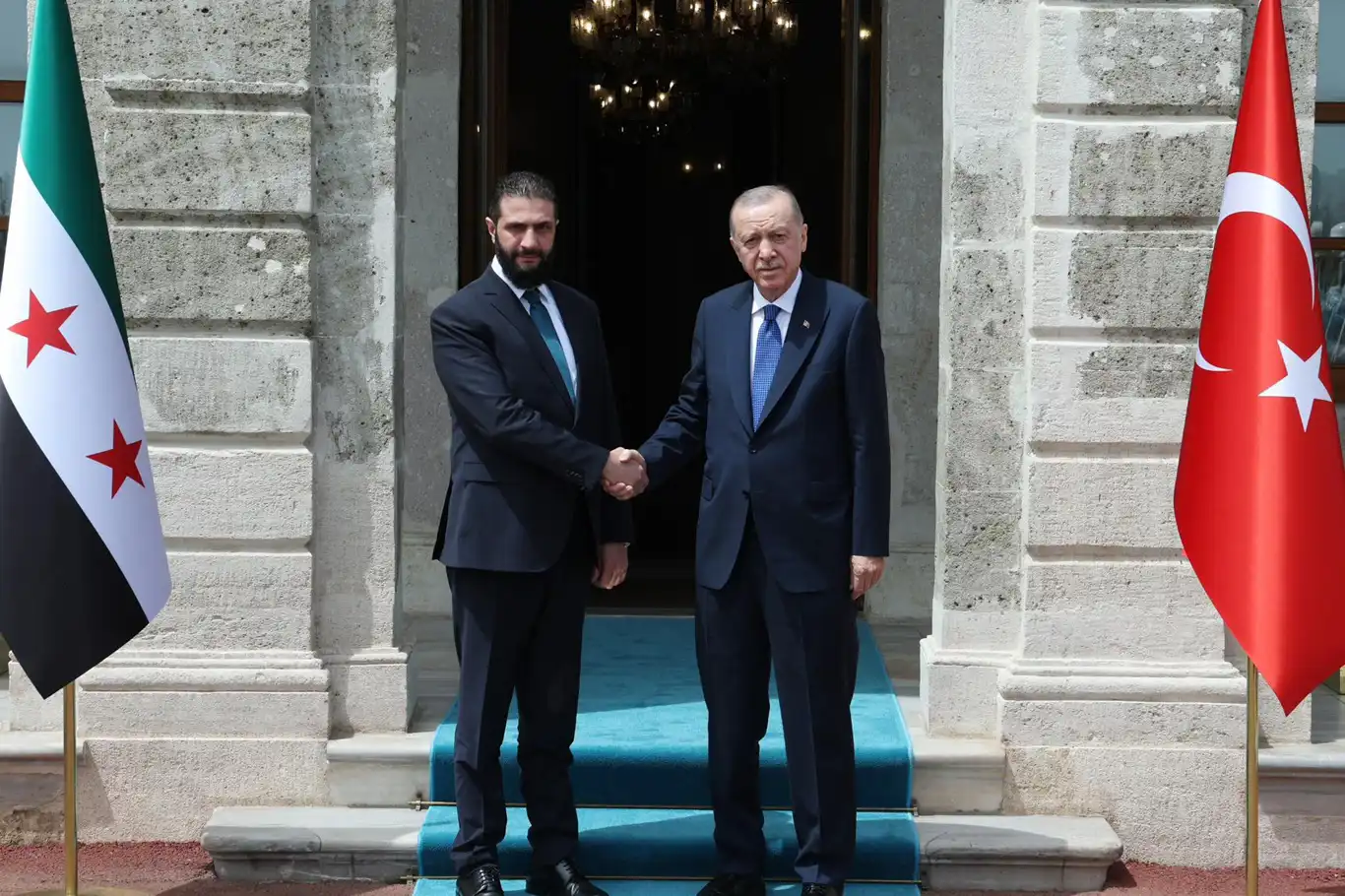 Cumhurbaşkanı Erdoğan, Suriye Cumhurbaşkanı Şara ile işgal saldırılarını görüştü Cumhurbaşkanı Erdoğan, Suriye Cumhurbaşkanı Şara ile işgal saldırılarını görüştü