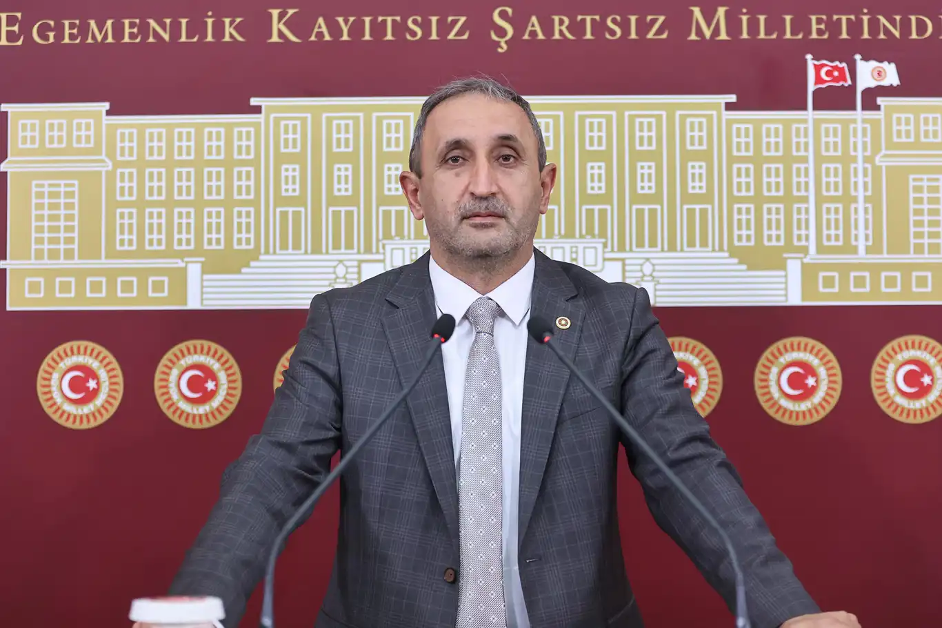 HÜDA PAR Bingöl’deki su kesintileri ve şebeke sorunlarını Meclis’e taşıdı HÜDA PAR Bingöl’deki su kesintileri ve şebeke sorunlarını Meclis’e taşıdı