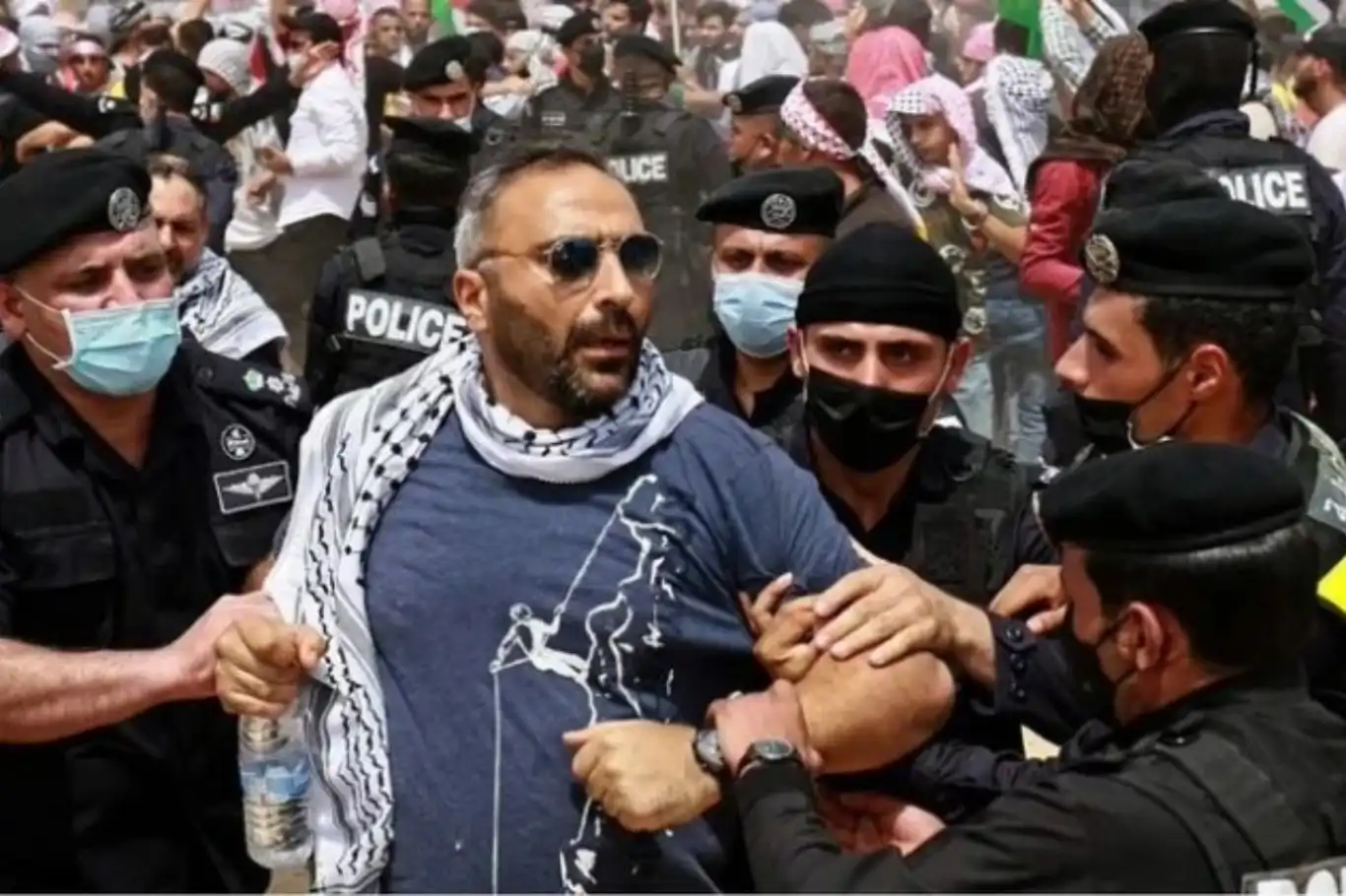 تصاعد حملات الاعتقالات بحق ناشطين داعمين لغزة في الأردن تصاعد حملات الاعتقالات بحق ناشطين داعمين لغزة في الأردن