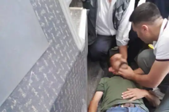 Sara nöbeti geçiren yolcu otobüsle hastaneye yetiştirildi