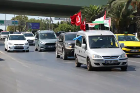 İstanbul'da Gazze için araç konvoyu