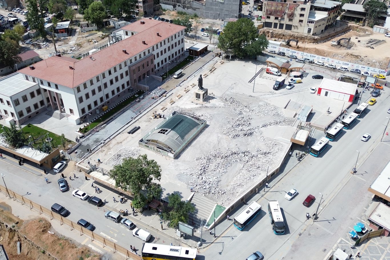 Malatya Kapalı Çarşı'nın iyileştirme süreci başladı Malatya Kapalı Çarşı'nın iyileştirme süreci başladı