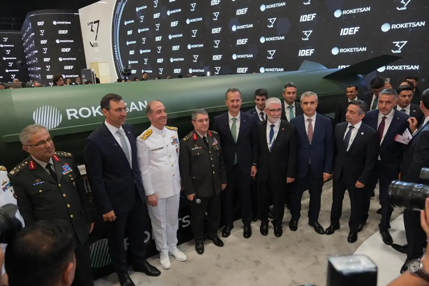 Roketsan en uzun menzilli füze dahil, 6 yeni silahını tanıttı