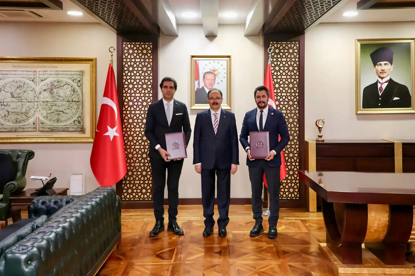 Siirt’te 200 yataklı öğrenci pansiyonu Gençlik ve Spor İl Müdürlüğü’ne tahsis edildi Siirt’te 200 yataklı öğrenci pansiyonu Gençlik ve Spor İl Müdürlüğü’ne tahsis edildi