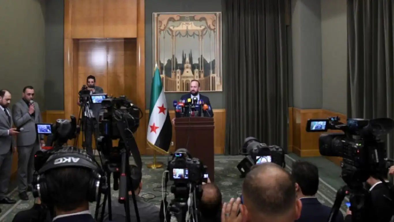 وفد سعودي في دمشق لتدشين استثمارات بقيمة 6 مليارات دولار وفد سعودي في دمشق لتدشين استثمارات بقيمة 6 مليارات دولار