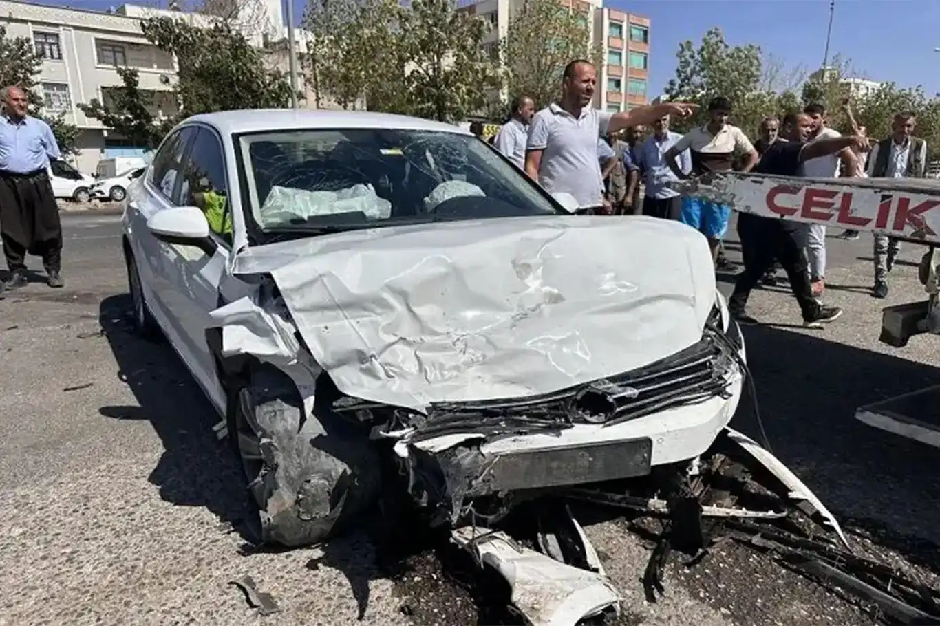 Li Rihayê qezaya trafîkê: 1 mirî, 4 birîndar Li Rihayê qezaya trafîkê: 1 mirî, 4 birîndar