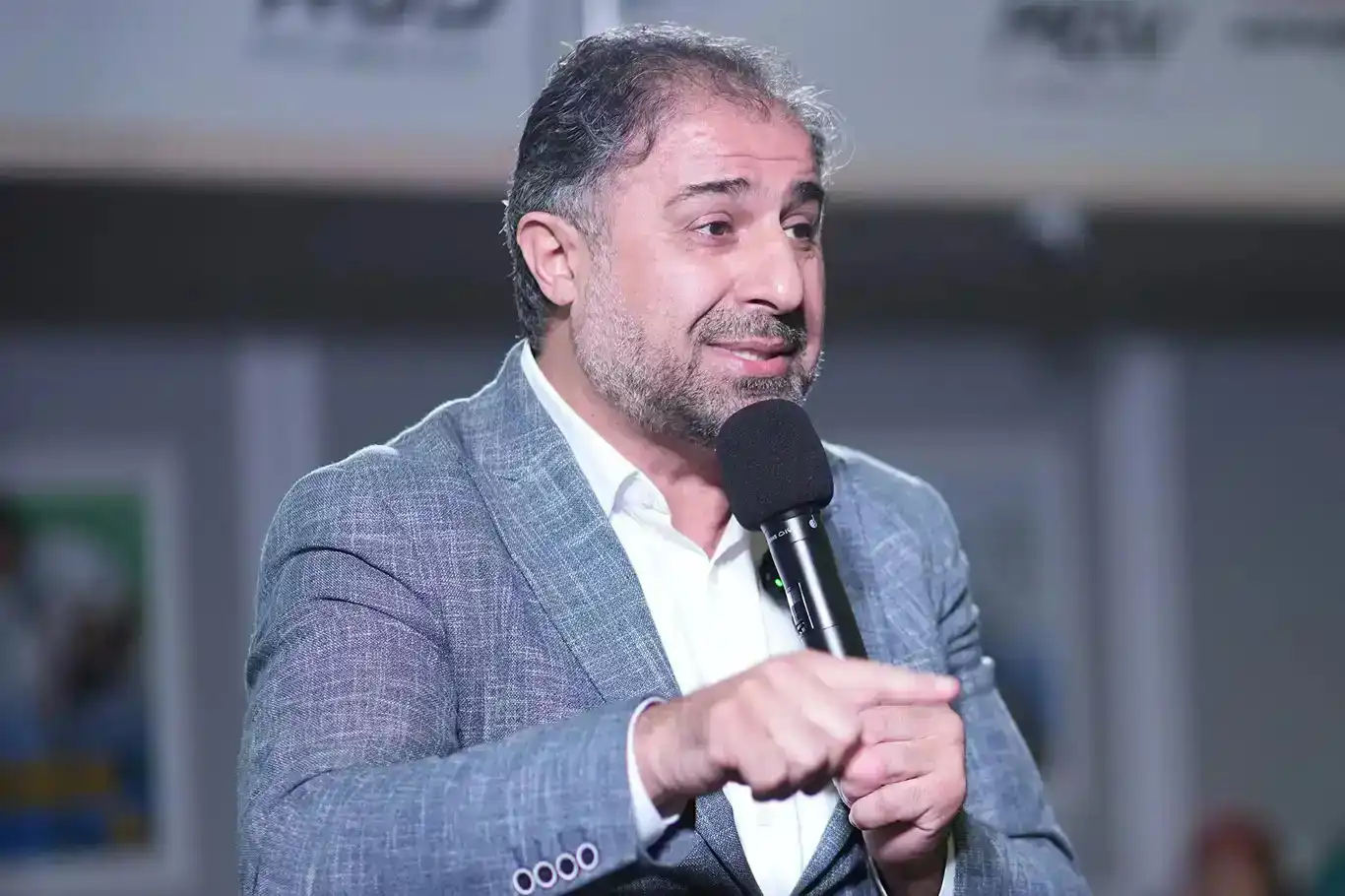 تەیسر سلێمان بەرپرسی حەماس: تەسلیم نابین، بەرخۆدان گەل دەپارێزێت تەیسر سلێمان بەرپرسی حەماس: تەسلیم نابین، بەرخۆدان گەل دەپارێزێت