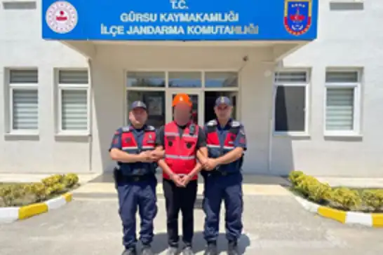 Bursa'da yangın bölgesinde AKUT kıyafeti giyen hırsızlık şüpheli yakalandı