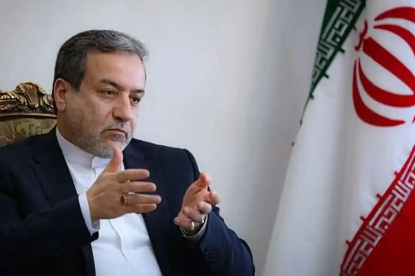 عراقجي: تم إحباط محاولة اغتيال دبرها الاحتلال خلال الحرب الأخيرة عراقجي: تم إحباط محاولة اغتيال دبرها الاحتلال خلال الحرب الأخيرة
