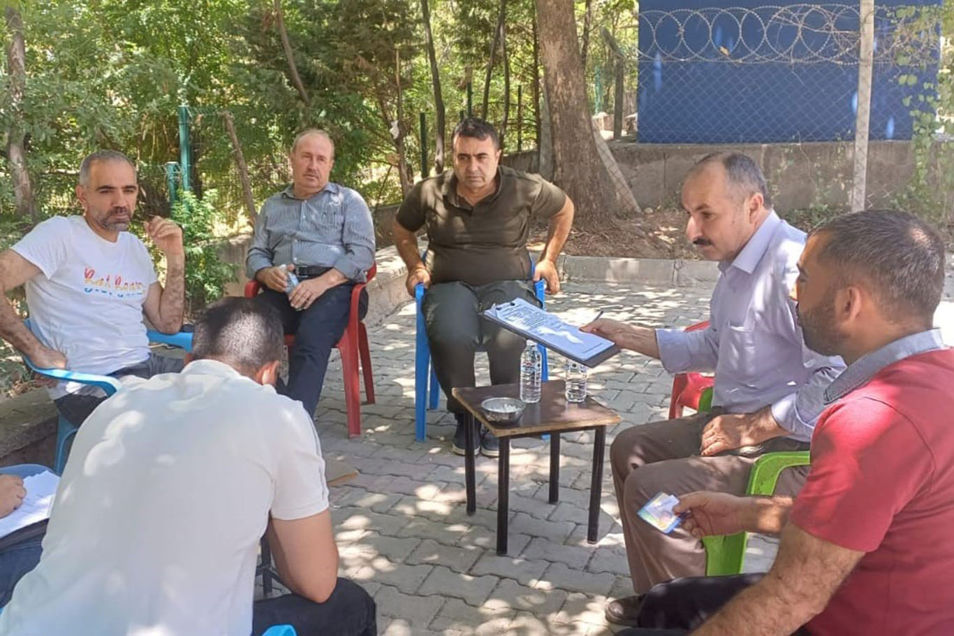 Batman'da orman köylerine ağaçlandırma desteği Batman'da orman köylerine ağaçlandırma desteği