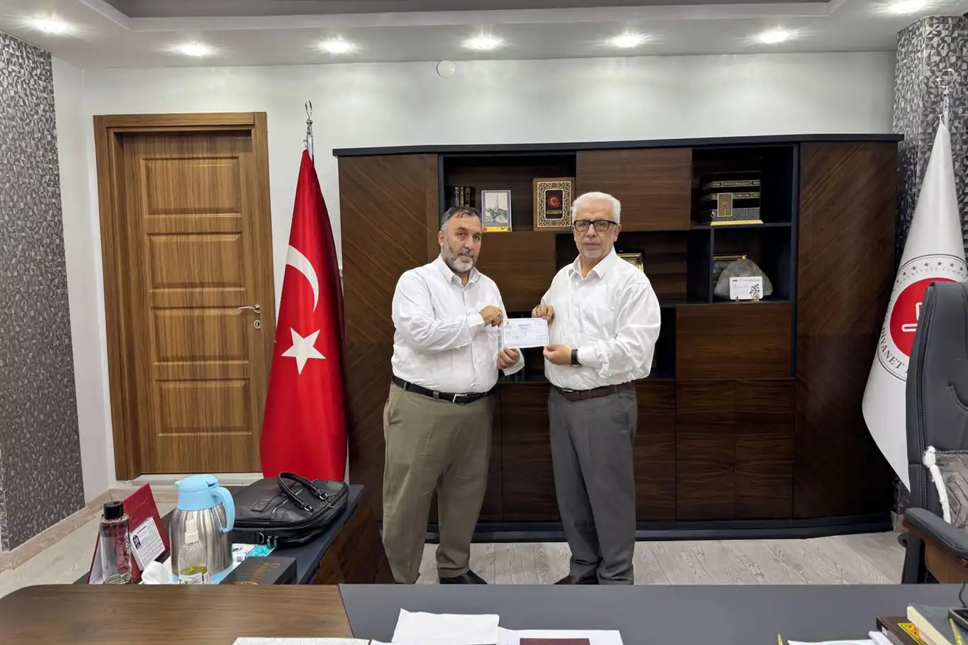İsmini açıklamayan hayırseverden Filistin’e 85 Bin TL’lik anlamlı destek İsmini açıklamayan hayırseverden Filistin’e 85 Bin TL’lik anlamlı destek