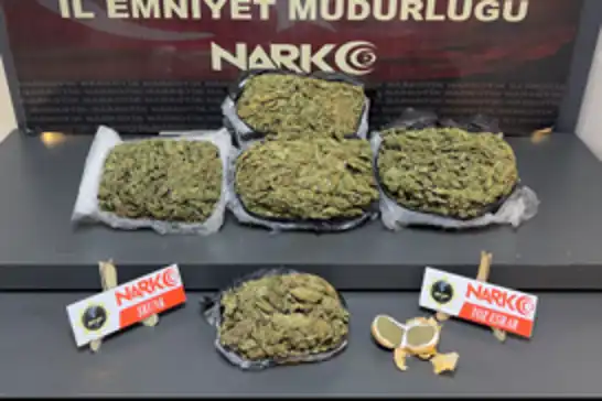 Batman'da 4 kiloyu aşkın skunk ve toz esrar ele geçirildi