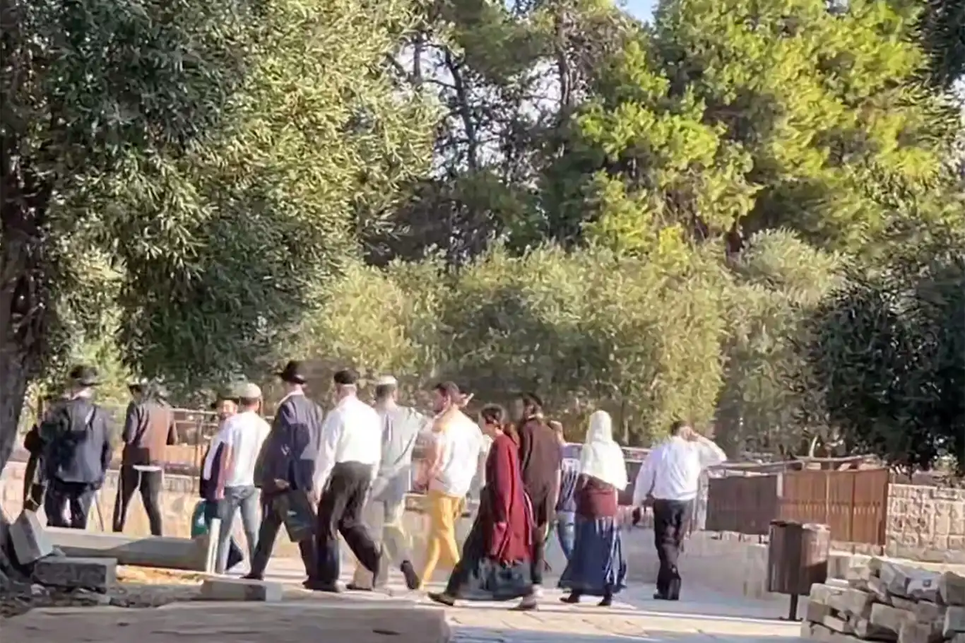 سەهیۆنییەکانی داگیرکەر جارێکی دیکە مزگەوتی ئەقسایان کردە ئامانج