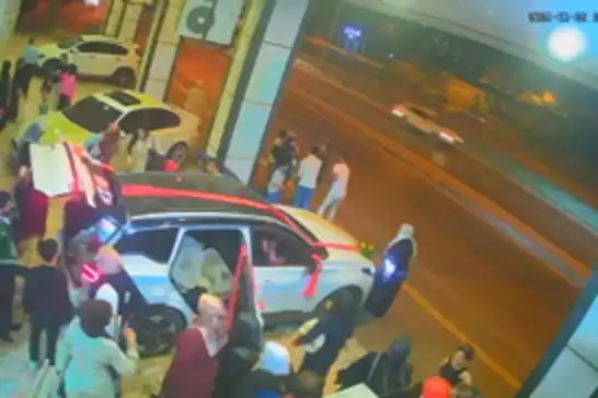 Bursa'da düğün çıkışı kaza: Gelin ölümden döndü
