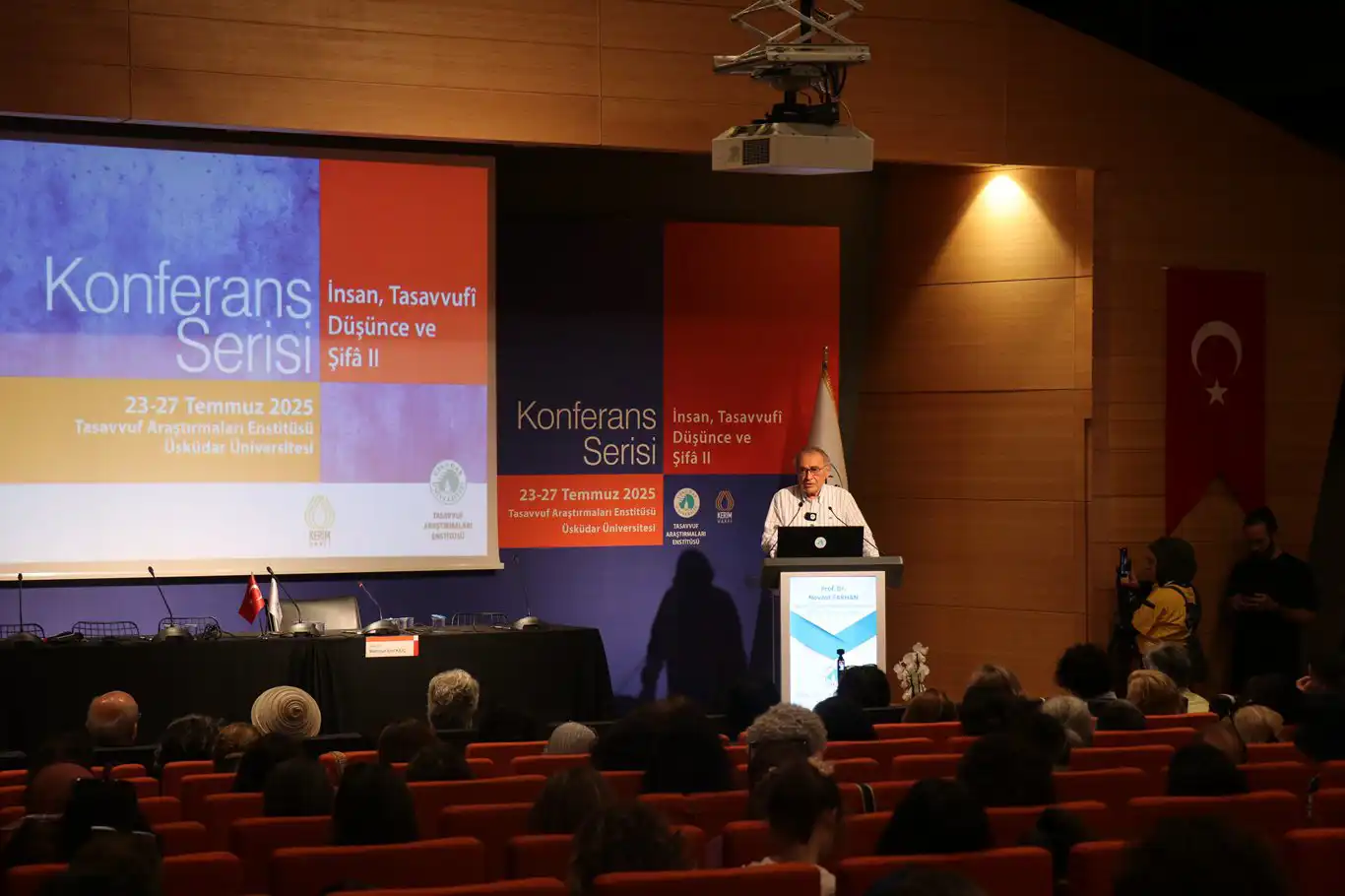 "İnsan, Tasavvufî Düşünce ve Şifâ II” konferansı yapıldı "İnsan, Tasavvufî Düşünce ve Şifâ II” konferansı yapıldı