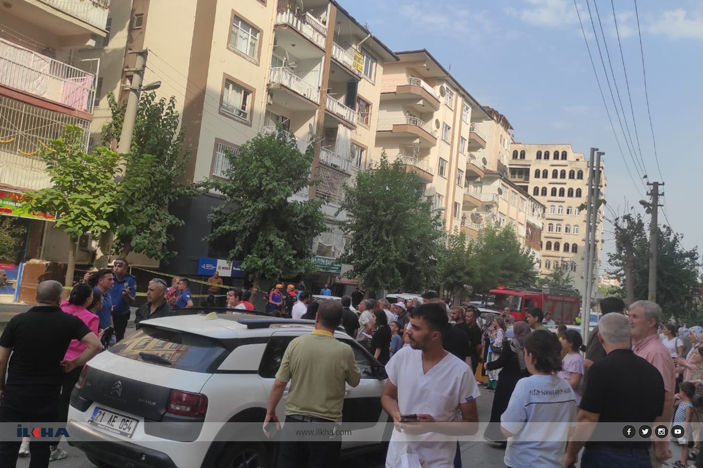 Li Dîyarbekirê avahîyekî ji ber xesara qolonan hat valakirin Li Dîyarbekirê avahîyekî ji ber xesara qolonan hat valakirin